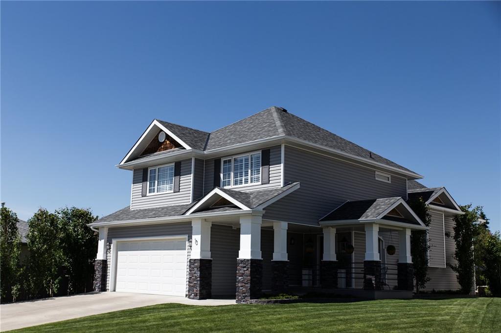 13 Sandstone Ridge Crescent - Photo 1