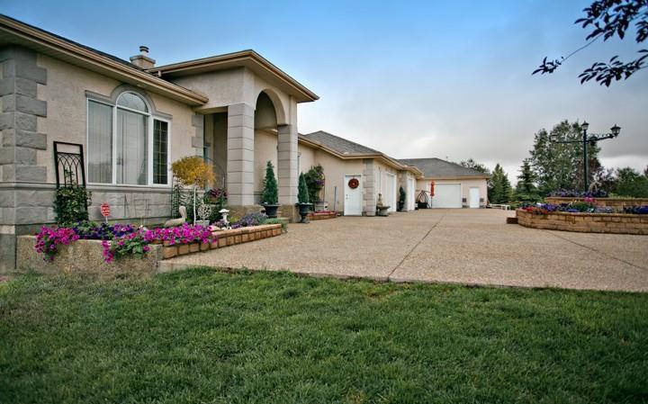 3275 88 Street - Photo 1