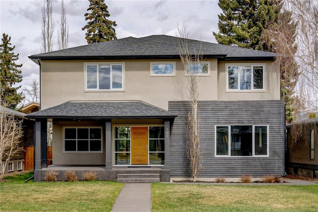 528 49 Avenue - Photo 1