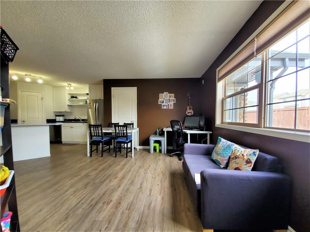 31 Everridge Square - Photo 1