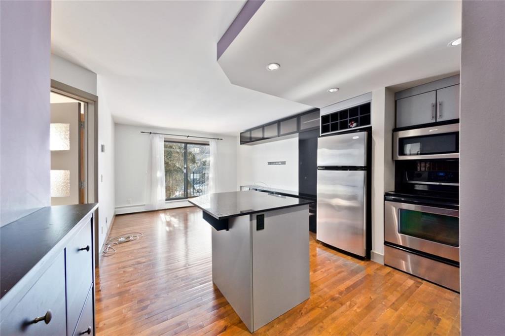 410 1 Avenue - Photo 1
