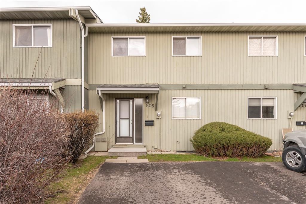 120 Silvercreek Close - Photo 1