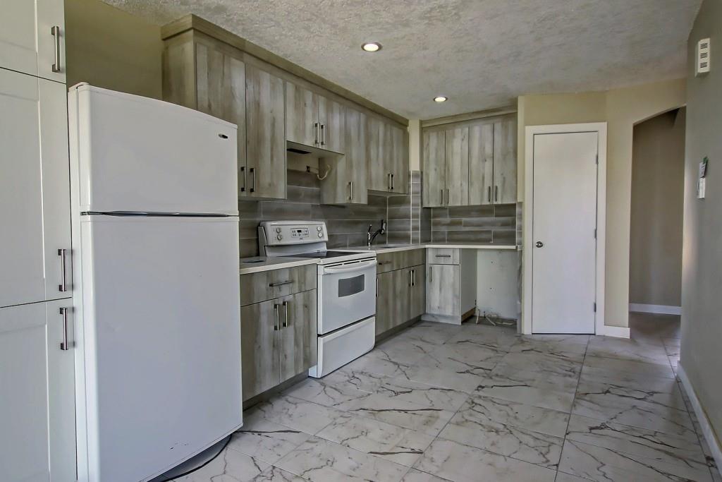 84 Templeson Crescent - Photo 1