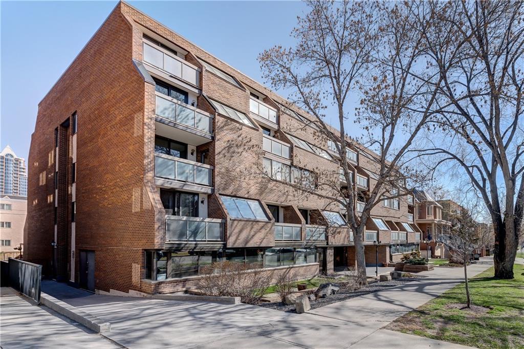 824 Royal Avenue - Photo 1