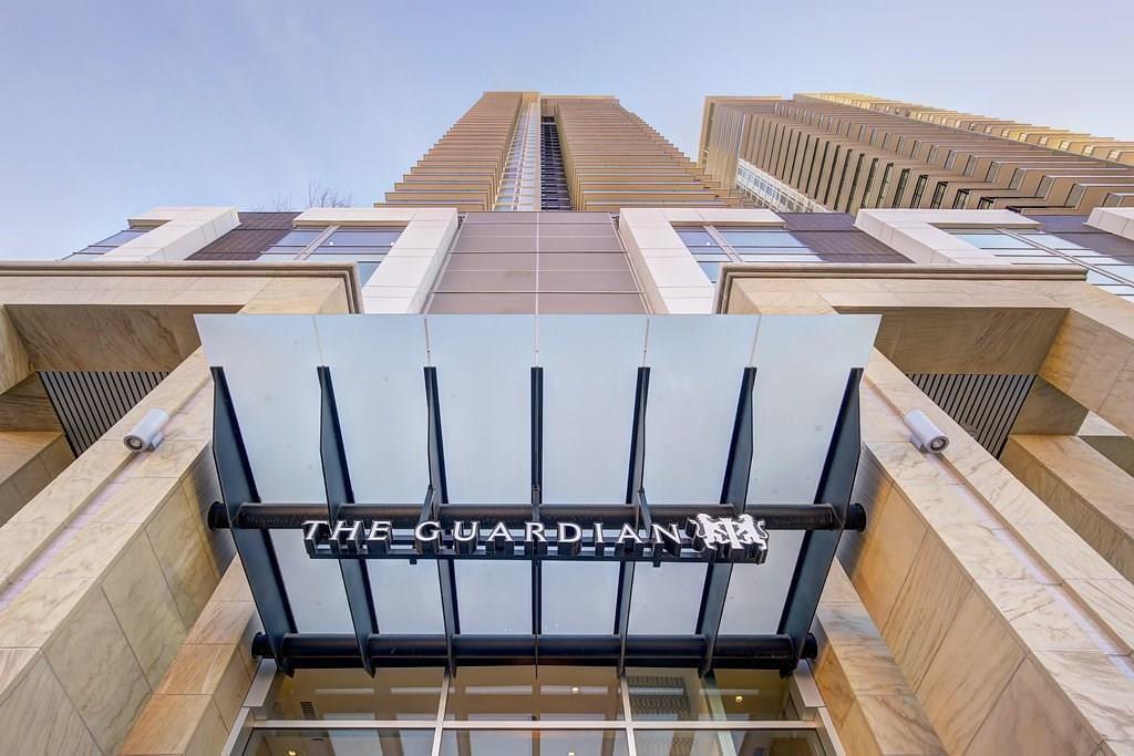 1122 3 Street - Photo 1