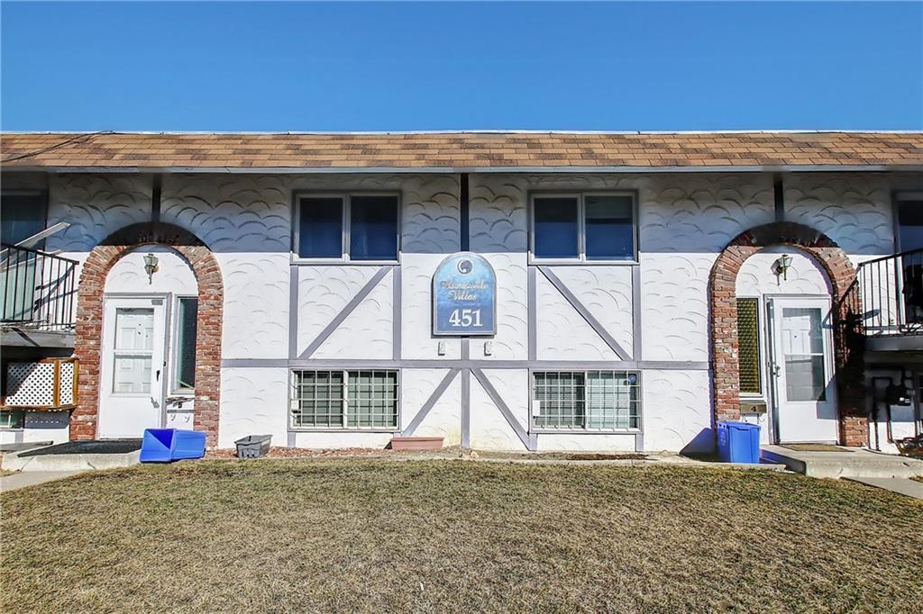 451 Huntsville Crescent - Photo 1
