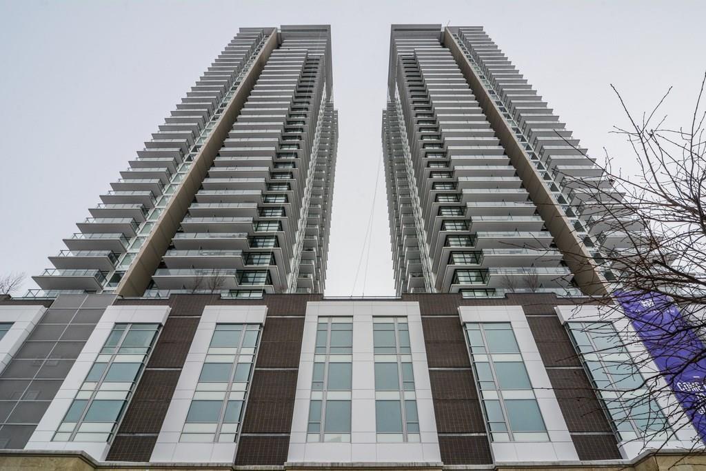 1122 3 Street - Photo 1