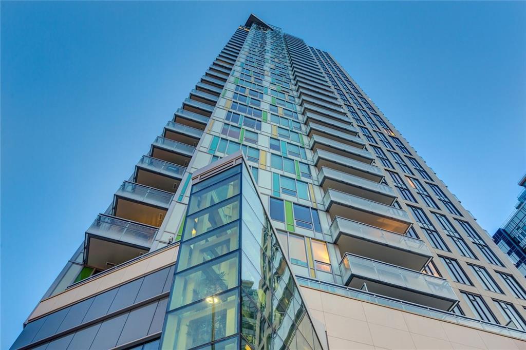 901 10 Avenue - Photo 1