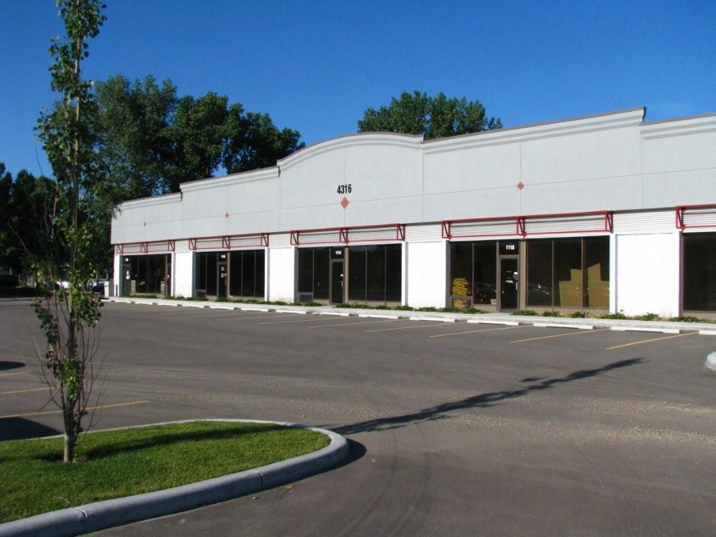 4316 64 Avenue - Photo 1