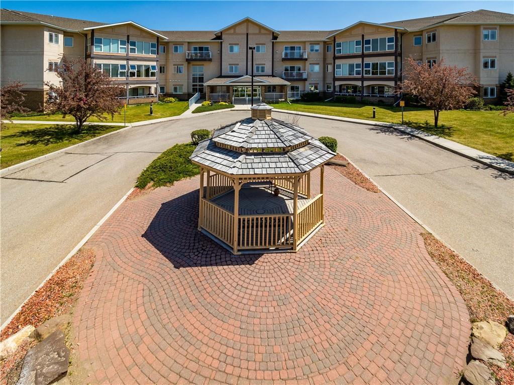 43 Westlake Circle - Photo 1