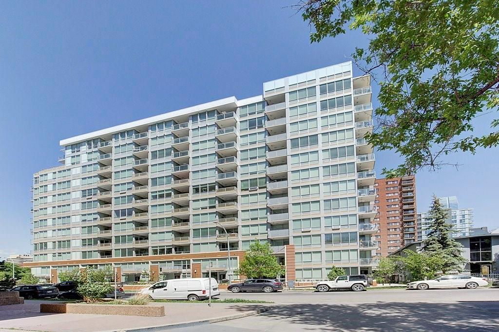 626 14 Avenue - Photo 1