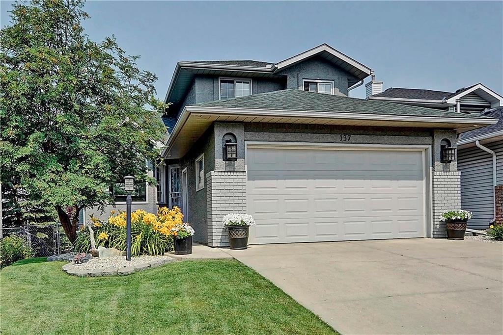 137 Riverside Circle - Photo 1