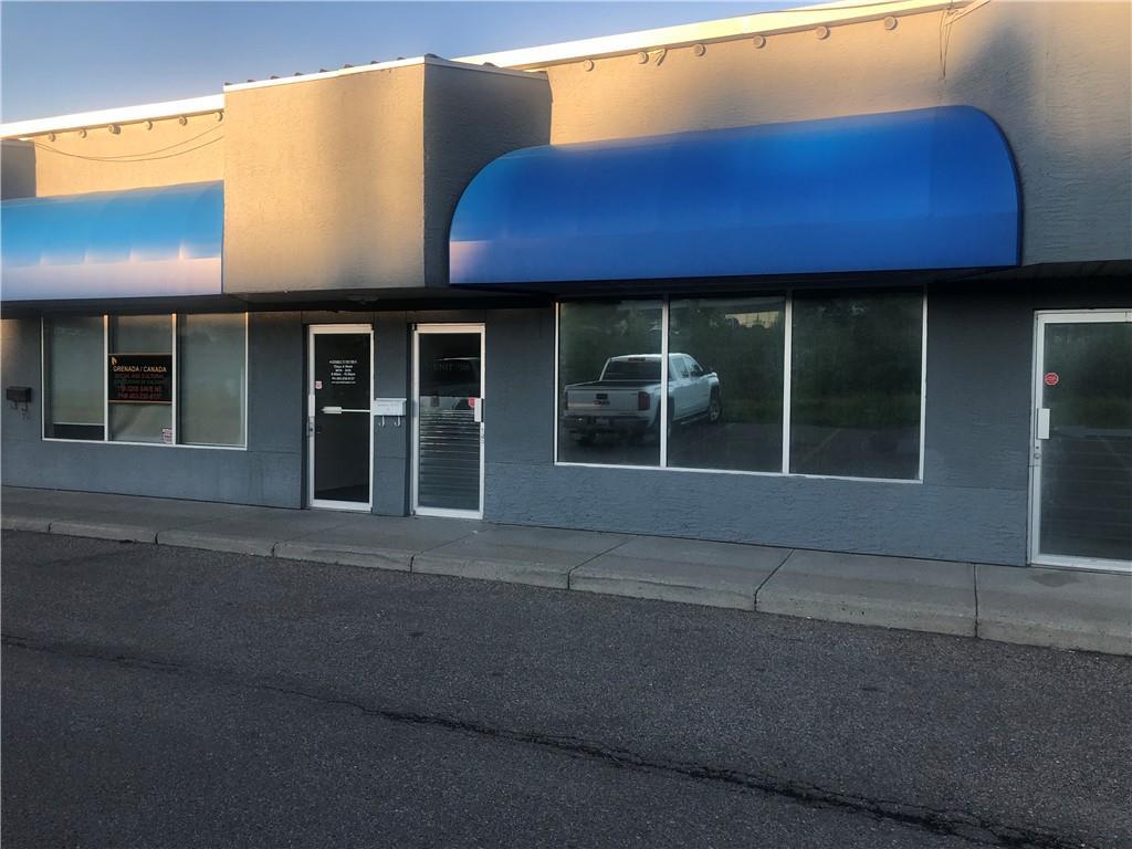 3208 8 Avenue - Photo 1