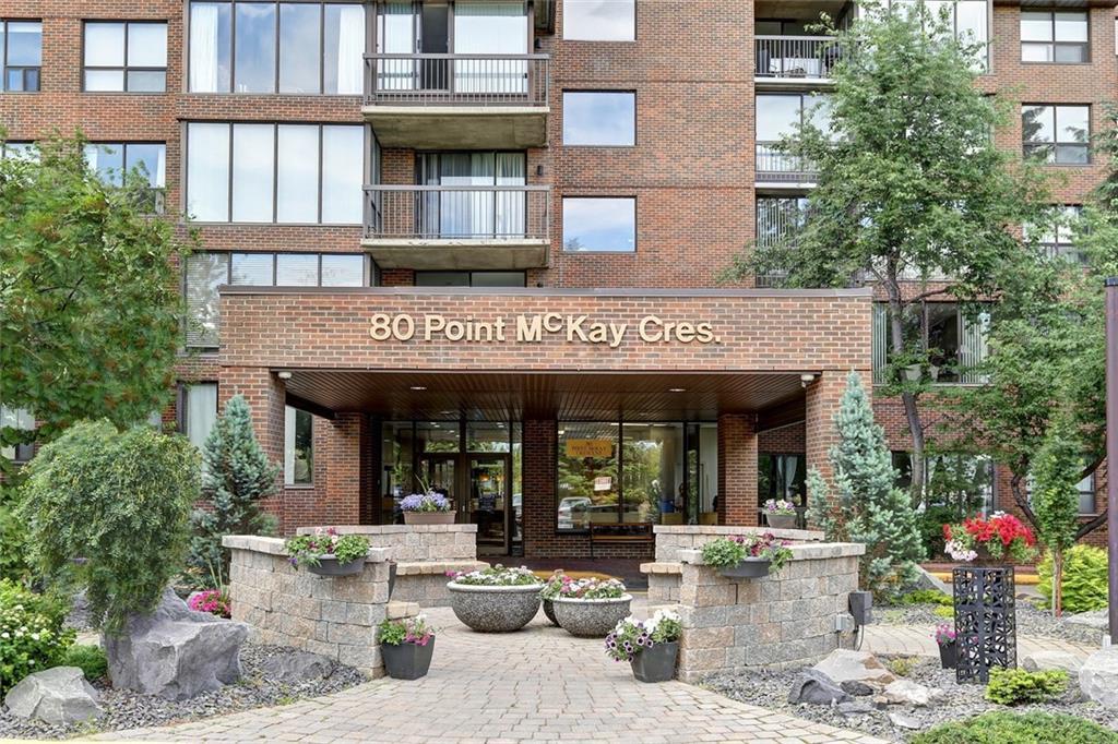 80 Point Mckay Crescent - Photo 1