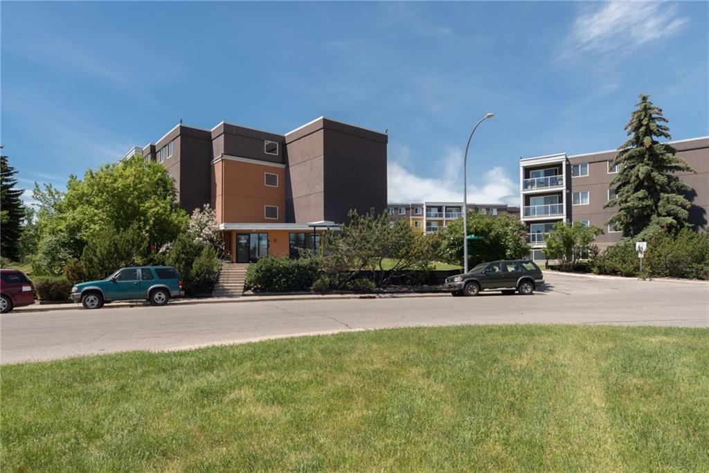 4455C Greenview Drive - Photo 1
