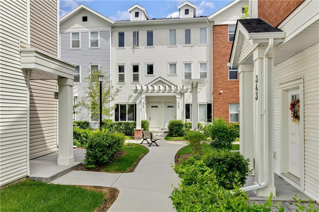 340 Silverado Common - Photo 1