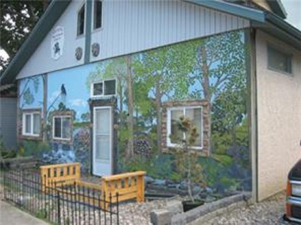 5061 50 Avenue - Photo 1