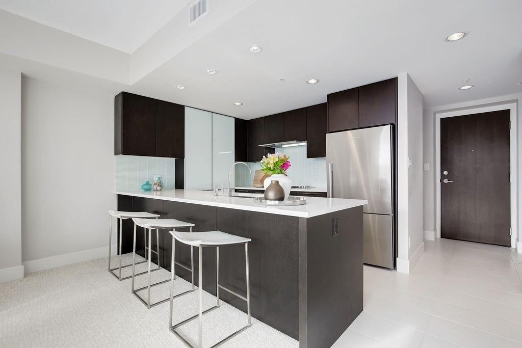 1111 10 Street - Photo 1