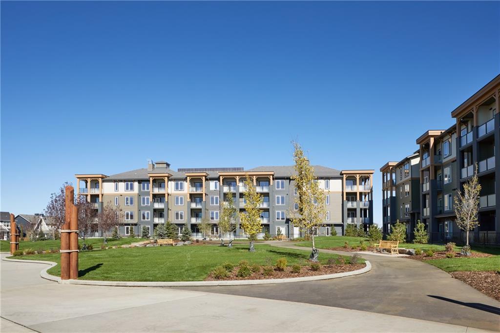 100 Auburn Meadows Manor - Photo 1