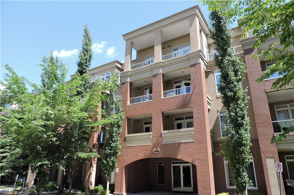 24 Hemlock Crescent - Photo 1