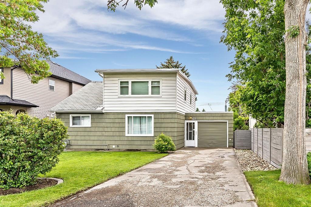 423 51 Avenue - Photo 1