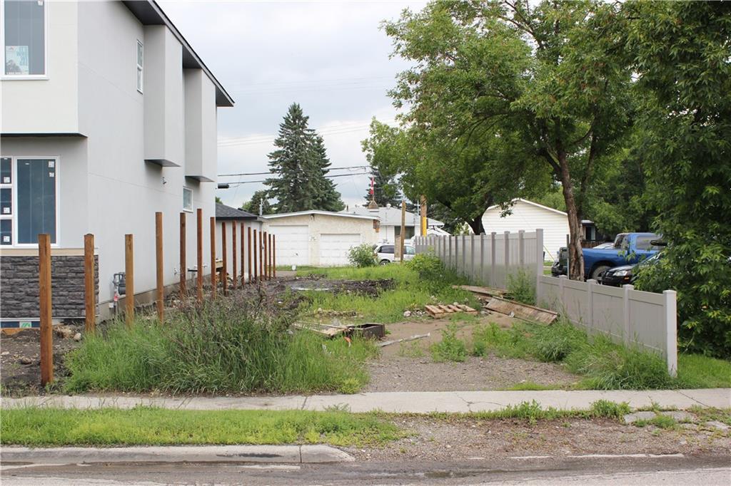 7132 34 Avenue - Photo 1