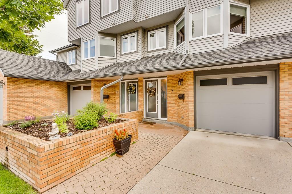 8 Coachway Green - Photo 1