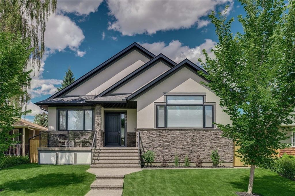 2032 53 Avenue - Photo 1