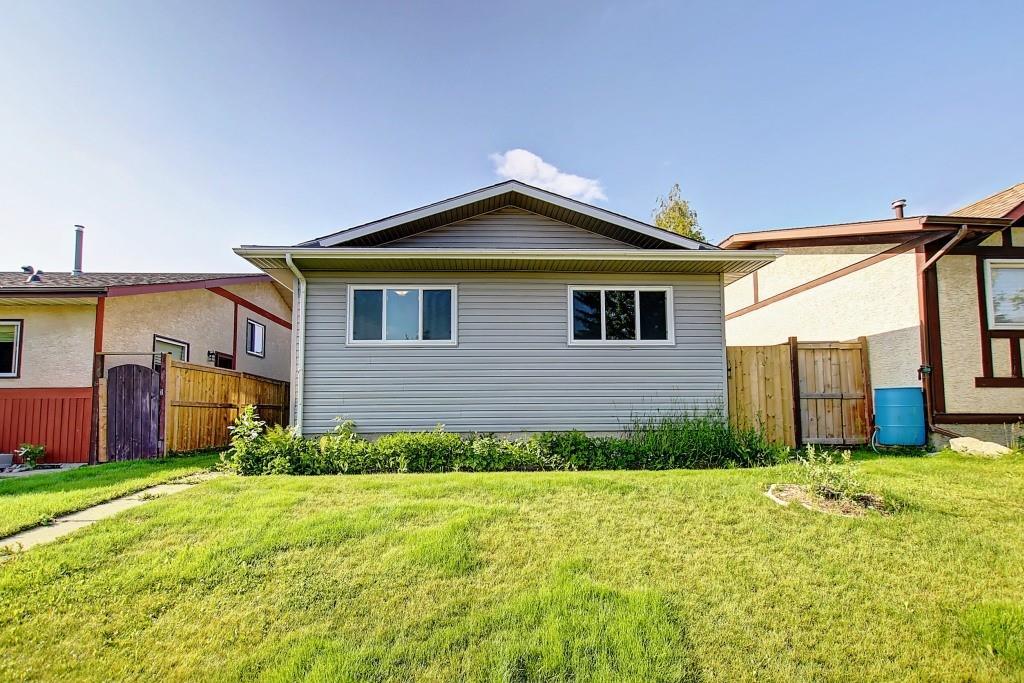 92 Riverbirch Crescent - Photo 1