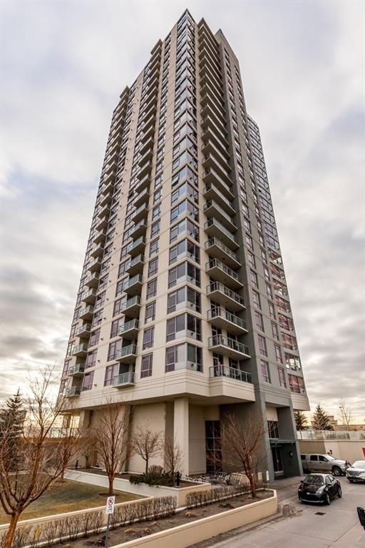 77 Spruce Place - Photo 1
