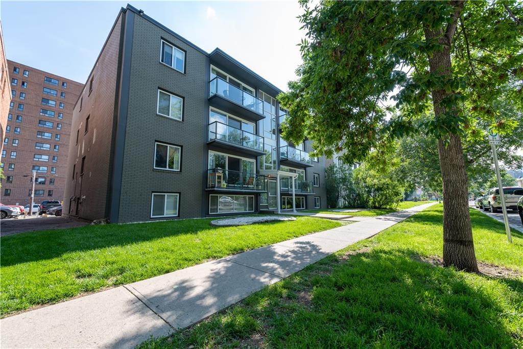 1029 14 Avenue - Photo 1