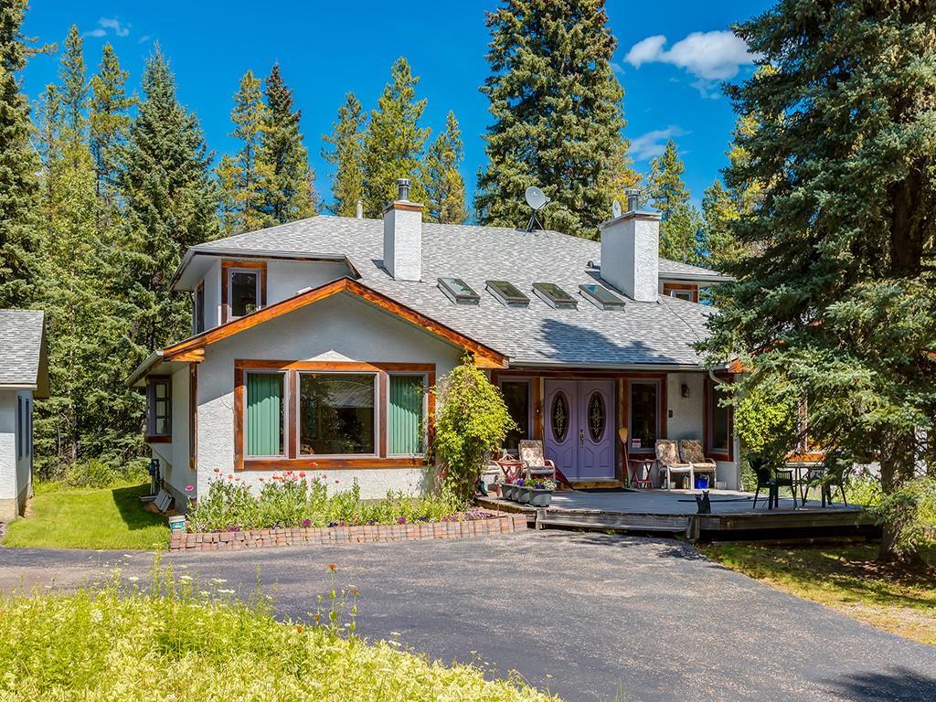 340 Wild Rose Close - Photo 1
