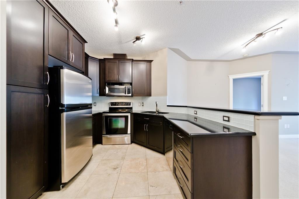 20 Discovery Ridge Close - Photo 1