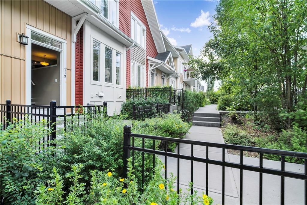 119 Auburn Bay Square - Photo 1