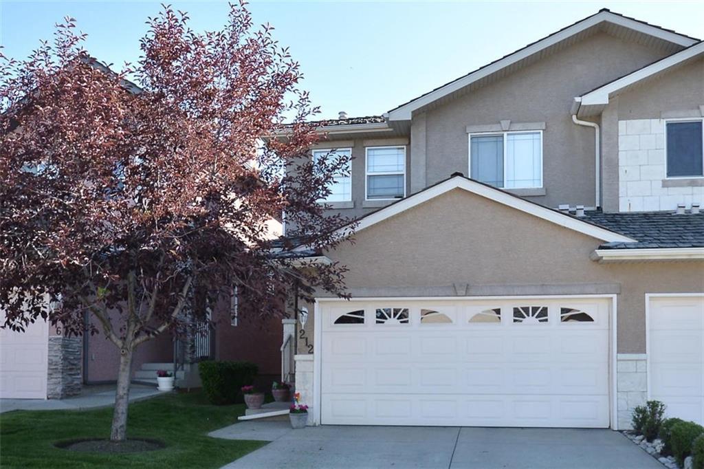 212 Royal Crest View - Photo 1