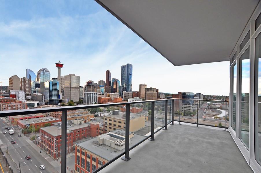 1122 3 Street - Photo 1