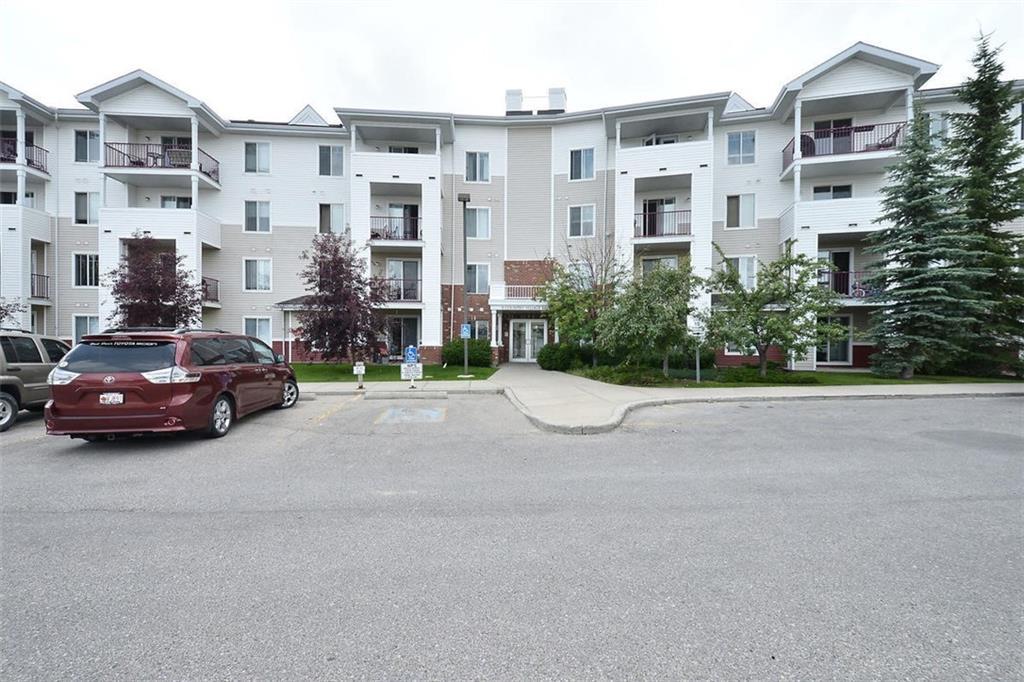 9 Country Village Bay - Photo 1
