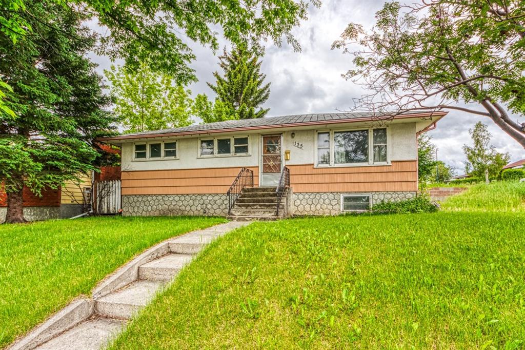 135 Thorncrest Road - Photo 1