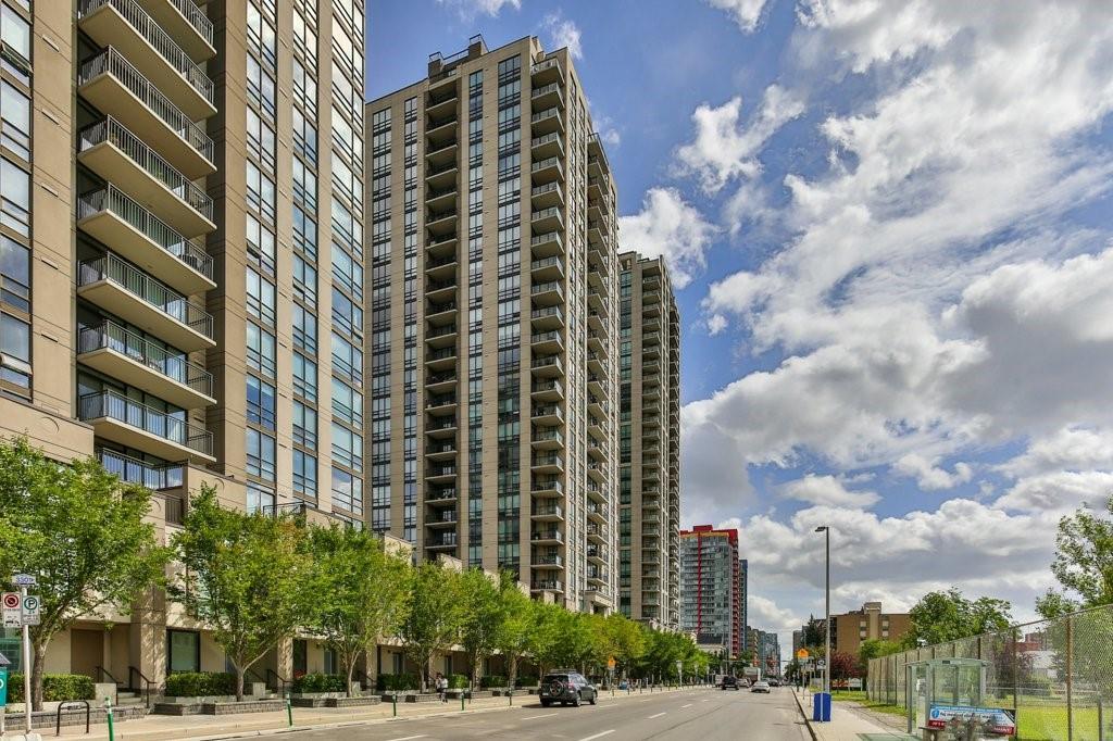 1118 12 Avenue - Photo 1
