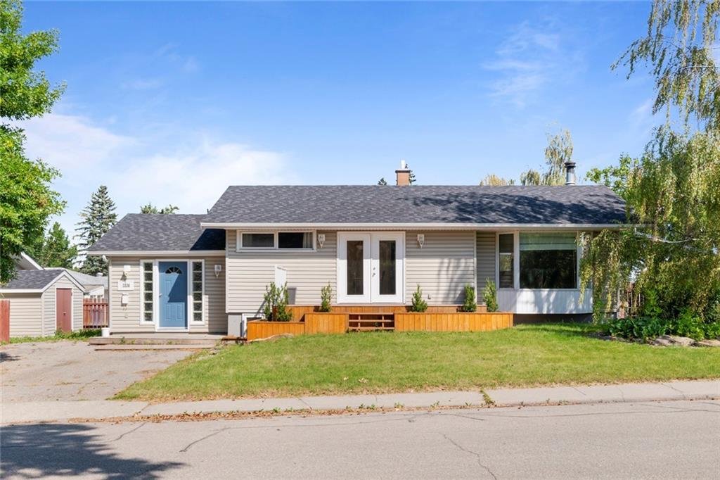 3336 46 Street - Photo 1