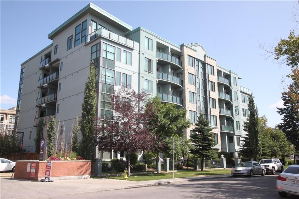 328 21 Avenue - Photo 1