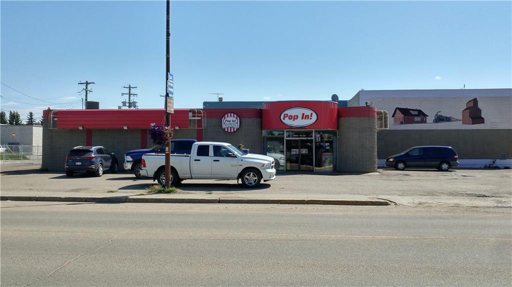 4919 53 Avenue - Photo 1