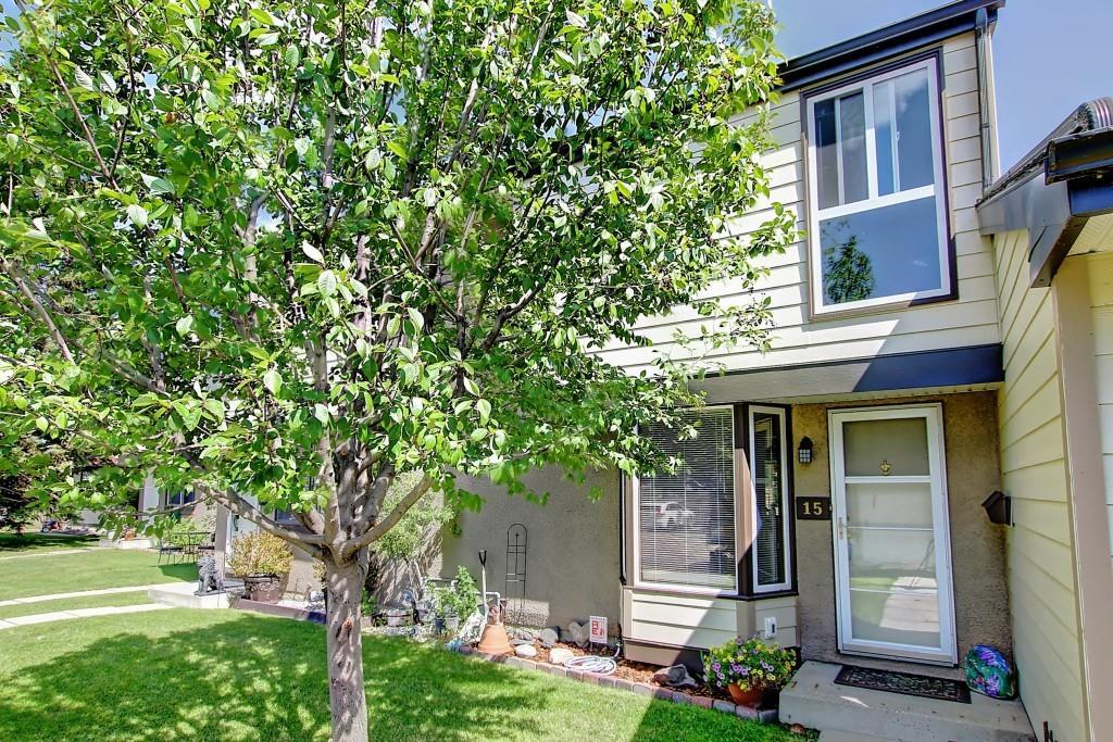 1845 Lysander Crescent - Photo 1