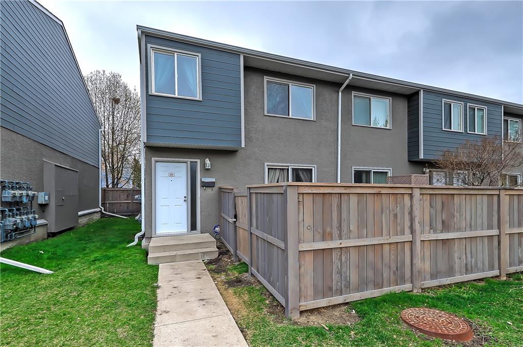 219 90 Avenue - Photo 1