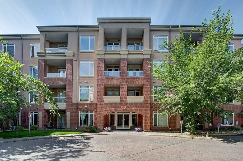 24 Hemlock Crescent - Photo 1