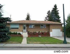 428 Hawthorn Drive - Photo 1