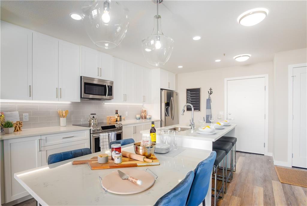 8530 8A Avenue - Photo 1