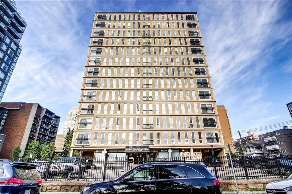 706 15 Avenue - Photo 1