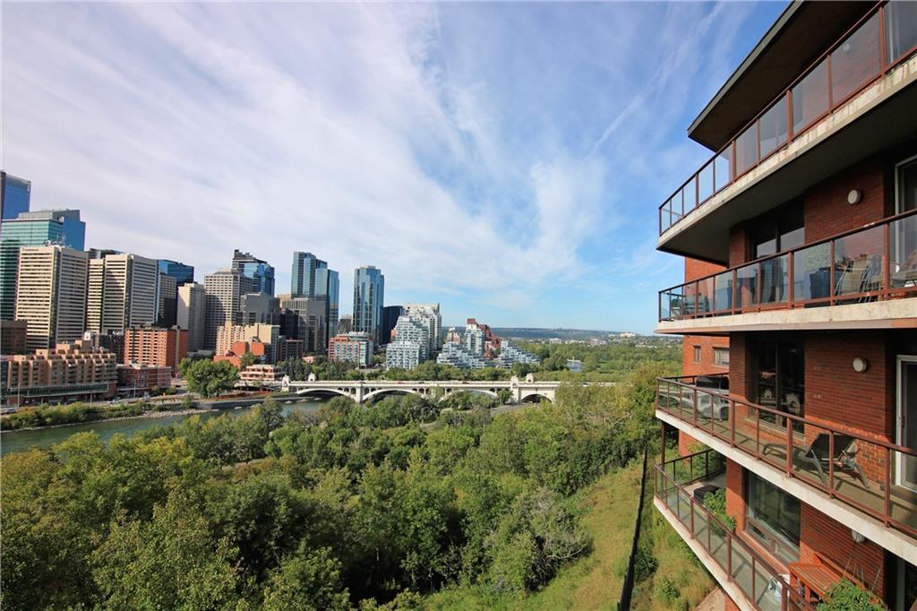 215 2 Street - Photo 1