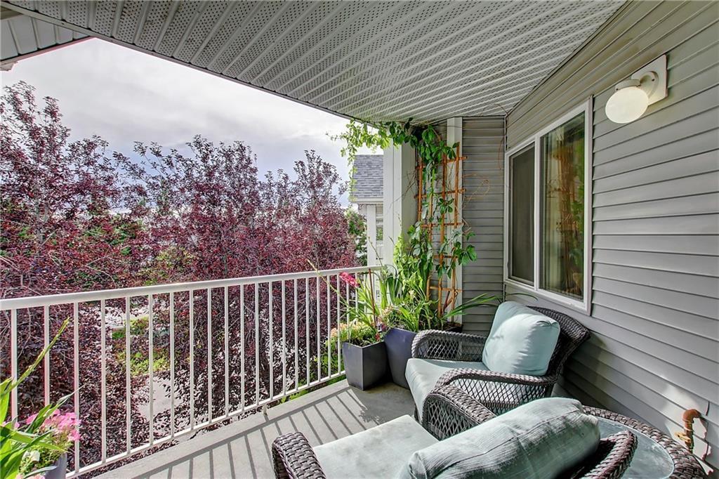 3303 Valleyview Park - Photo 1
